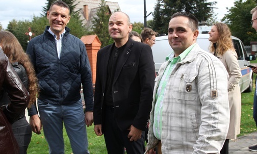 Marcn Kożuch, Wiesław Młocek i Gabriel Rajda chcieli dziś także dołączyć do krwiodawców ww Rzykach.