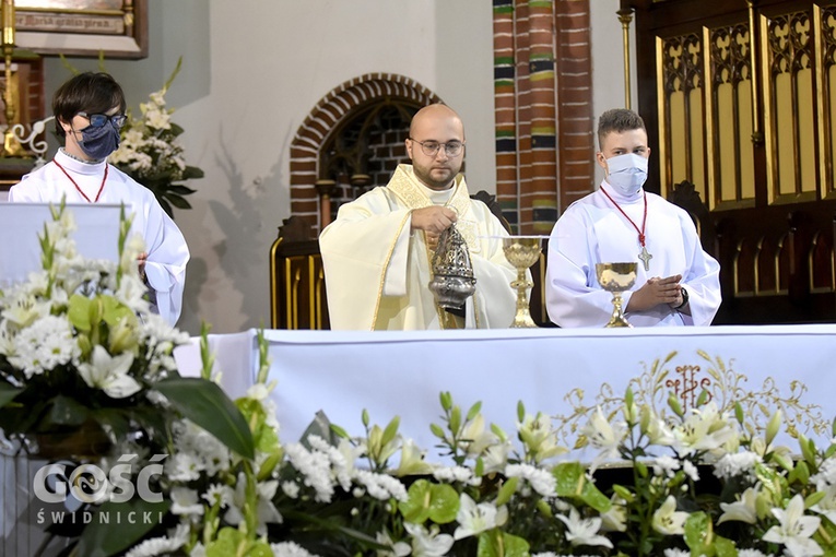 Msza św. prymicyjna o. Miłosza Mażewskiego w wałbrzyskiej kolegiacie