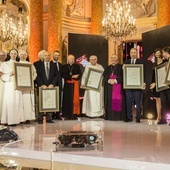 Nagroda Totus Tuus 2020 dla sióstr dominikanek i ks. Piotra Dydo-Rożnieckiego!