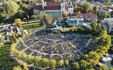 Piesza Pielgrzymka Wrocławska się "nie poddaje"