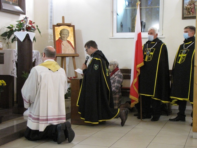 Na zakończenie liturgii została odmówiona Litania do św. Jana Pawła II. Modlitwę poprowadził jeden z rycerzy św. Jana Pawła II.