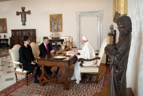 Papież podczas spotkania z przedstawicielami Czerwonego Krzyża