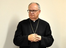 Dekret biskupa dotyczący uroczystości Wszystkich Świętych