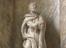 Głogów. Modlitwa przy figurze i relikwiach św. Apostoła Judy Tadeusza