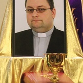 Ksiądz Jeż był proboszczem parafii pw. Świętej Trójcy w Paszowicach.