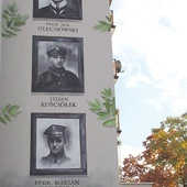 ▲	Patriotyczny mural w Nisku.