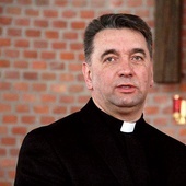 	Ksiądz Grzegorz Trąbka swoją funkcję łączy z proboszczowaniem w parafii św. Jana Pawła II w Lublinie.