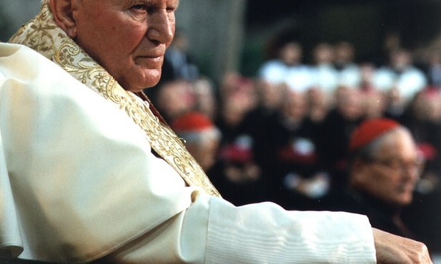 Jan Paweł II w kanonie lektur szkolnych