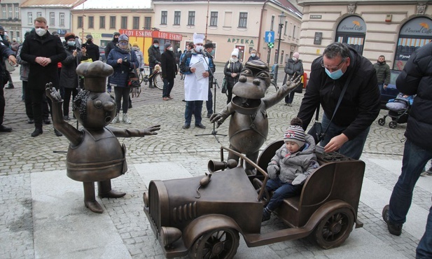 Najmłodsi już wypróbowali pojazd Smoka Wawelskiego.