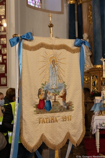 Poświęcenie sztandaru Fatimskiego Apostolatu Niepokalanego Serca Maryi w Rokitnie