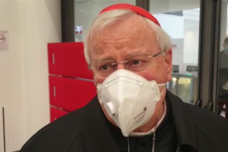 Kardynał Bassetti niedawno wyszedł ze szpitala, po ponadmiesięcznym leczeniu z COVID-19.