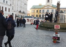 Cieszyn. Pogrzeb polskiej edukacji zorganizowali uczniowie, studenci i nauczyciele [ZDJĘCIA]