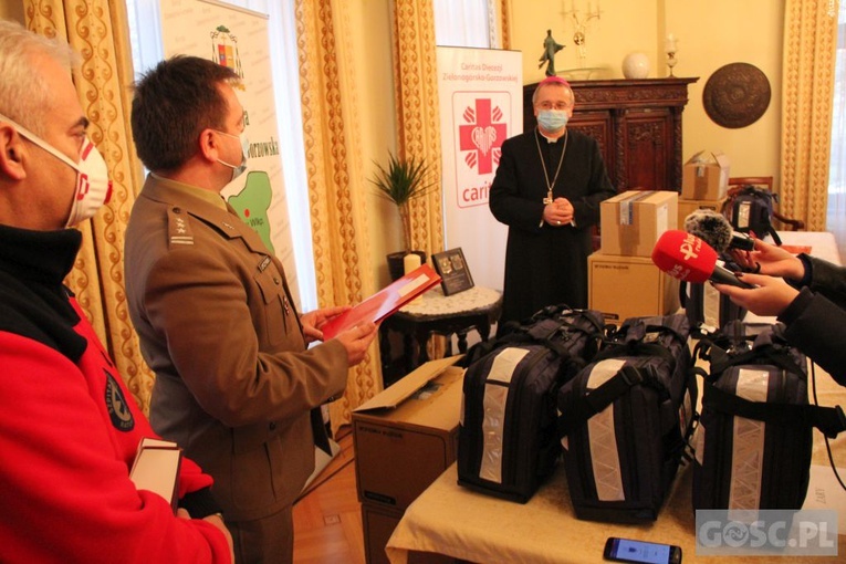 Diecezja zielonogórsko-gorzowska przekazała mobilne respiratory dla szpitali
