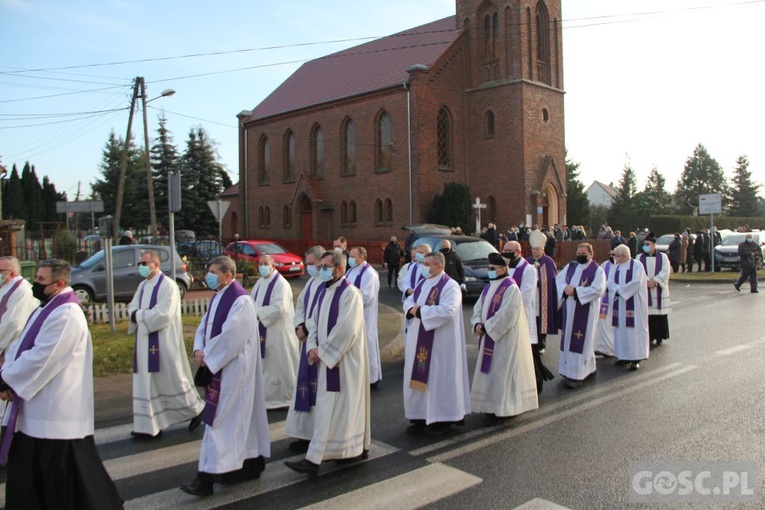 Pogrzeb ks. Wojciecha Miłka