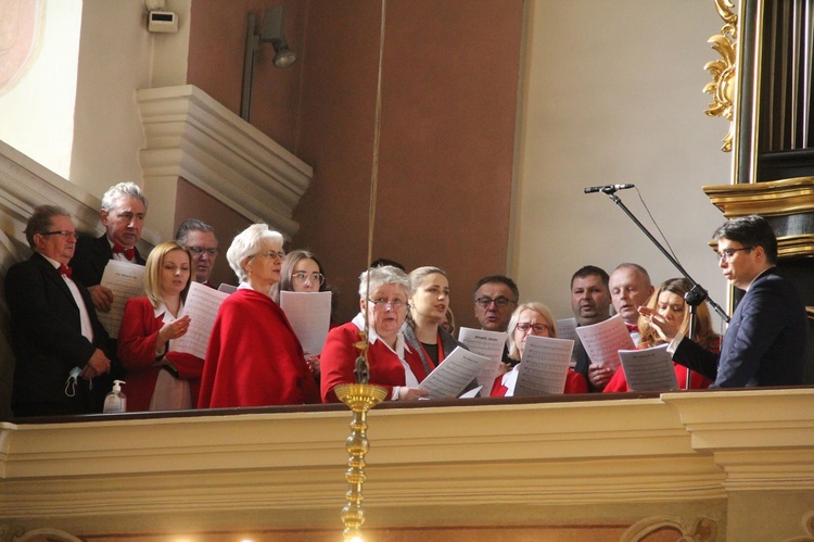 Papieski medal dla tuchowskiego organisty