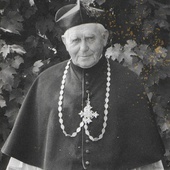 Ksiądz prałat Władysław Szubarga, zwany „Tatą”.