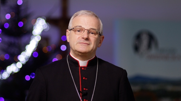 Biskup Marek Mendyk