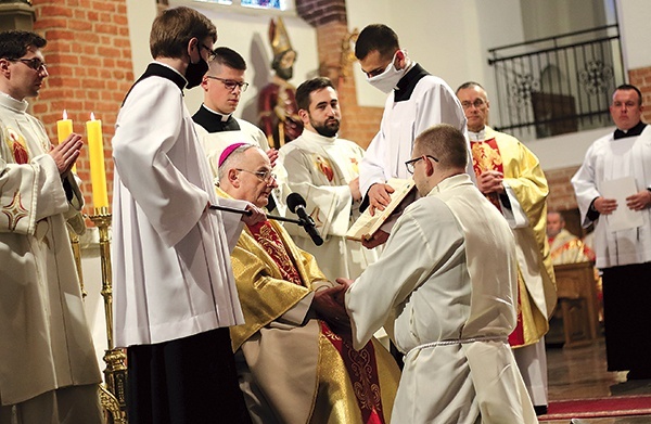 ▲	Święcenia diakonatu i prezbiteratu to jedne z najważniejszych wydarzeń w diecezji.