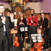 Koncert poprowadzi i dyrygować będzie Sebastian Niemczycki.