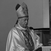 Bp Adam Dyczkowski.