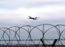 Samolot z Nawalnym przekierowany na Szeremietiewo