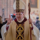 	Bp Jacek Grzybowski przyjął sakrę biskupią 19  grudnia ubiegłego roku.