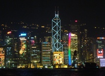 Masowe testy na Covid-19 w Pekinie; częściowy lockdown w Hongkongu