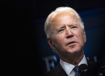 Biden chce, by kraj osiągnął odporność zbiorową do końca lata