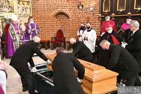 Biskupi pochowani w gorzowskiej katedrze