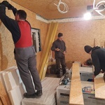Budowa domku dla pogorzelców z Olszowic