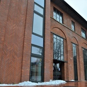 Centrum Usług Społecznych powstało w budynku dawnej gazowni w Zabrzu