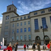 Chorzów. Akcja CBŚP w chorzowskim urzędzie miasta. Trwają przeszukania