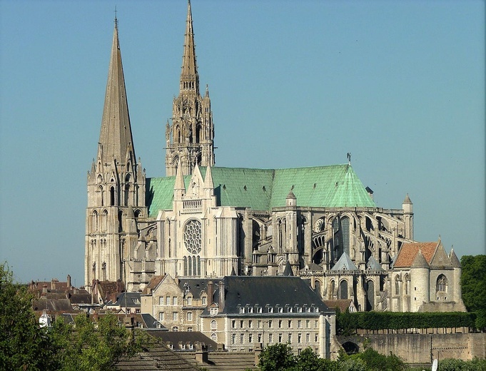 Ks. Zdzisław Sochacki kanonikiem kapituły katedralnej w Chartres