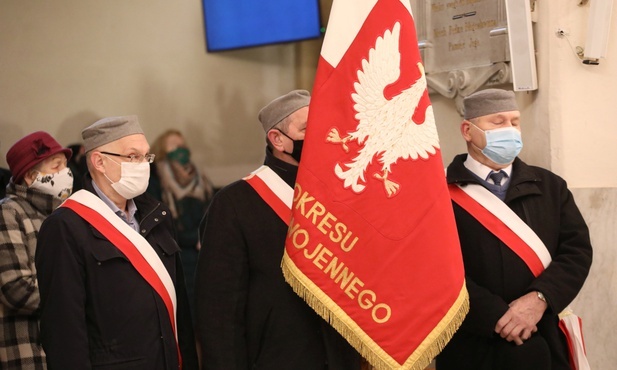 Inicjatorami uroczystości byli członkowie Związku Więźniów Politycznych Okresu Stanu Wojennego.