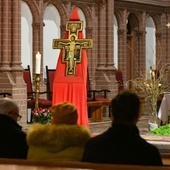 Peregrynacja krzyża KWC w Żarach