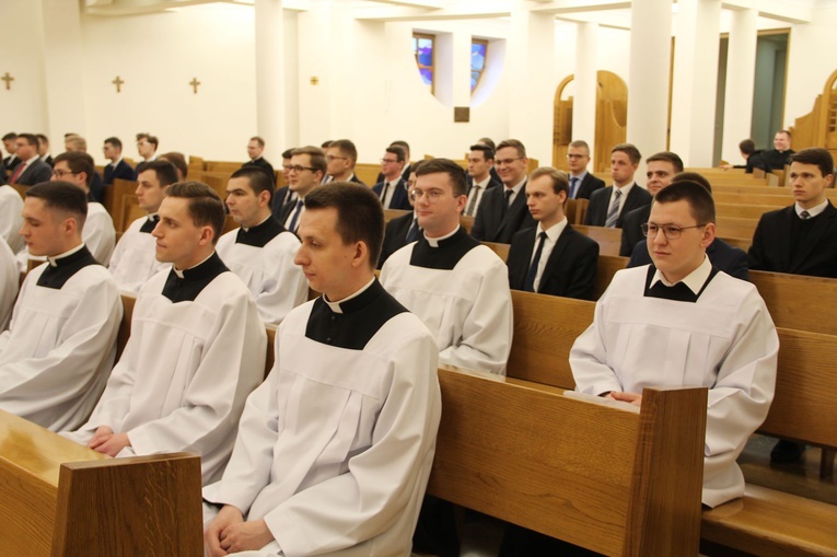 Nowi lektorzy i akolici w tarnowskim seminarium