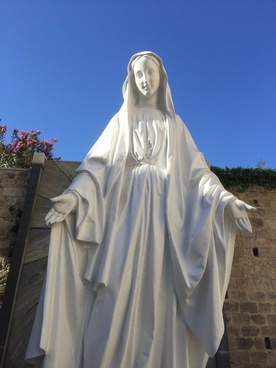 Maryja zajmuje uprzywilejowane miejsce w modlitwie chrześcijan