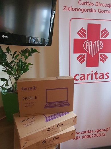 Laptopy dla świetlic Caritas