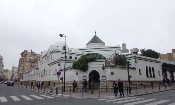 Chrześcijanie Francji sprzeciwiają się ustawie o "separatyzmie islamskim"