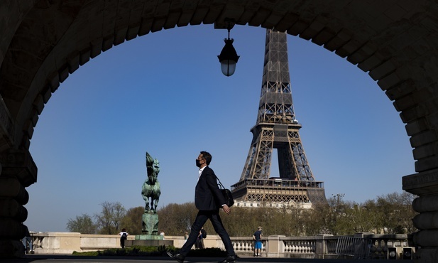 Macron: Lockdown zostanie rozszerzony na cały kraj