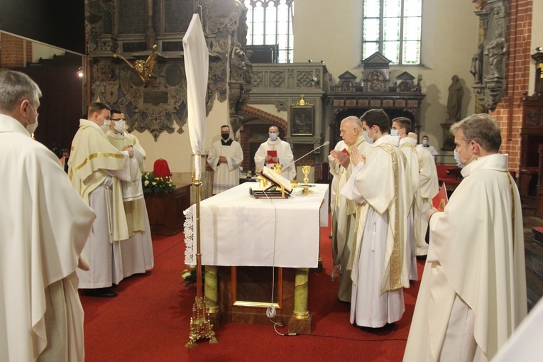 Msza święta krzyżma w katedrze