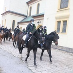 Wielkanocna procesja konna w Ostropie