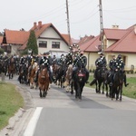 Wielkanocna procesja konna w Ostropie