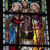 Ponad 100-letnie dzieła sztuki przedstawiają nietypowe sceny z udziałem Opiekuna Świętej Rodziny. Tutaj zaślubiny z Maryją w obecności żydowskiego kapłana.