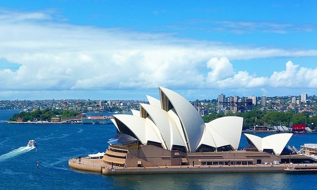 Rodziny łączą się dzięki "bańce podróżniczej" Australii i Nowej Zelandii