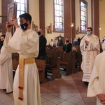 Brzesko. Błogosławieństwo nowych lektorów parafii Miłosierdzia Bożego