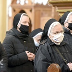 Wałbrzych. Pogrzeb s. Sylwii, zakrystianki parafii pw. św. Jerzego i MB Różańcowej