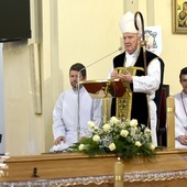 Uroczystości przewodniczył bp Ignacy Dec, emerytowany biskup świdnicki.