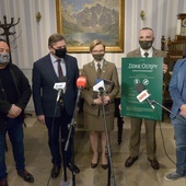 O nowych wystawach opowiadali pracownicy muzeum i radomscy leśnicy.