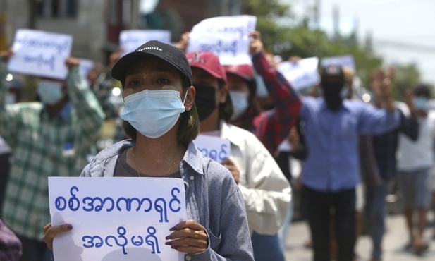 ONZ: Prawie połowie ludności Birmy grozi ubóstwo z powodu puczu i pandemii